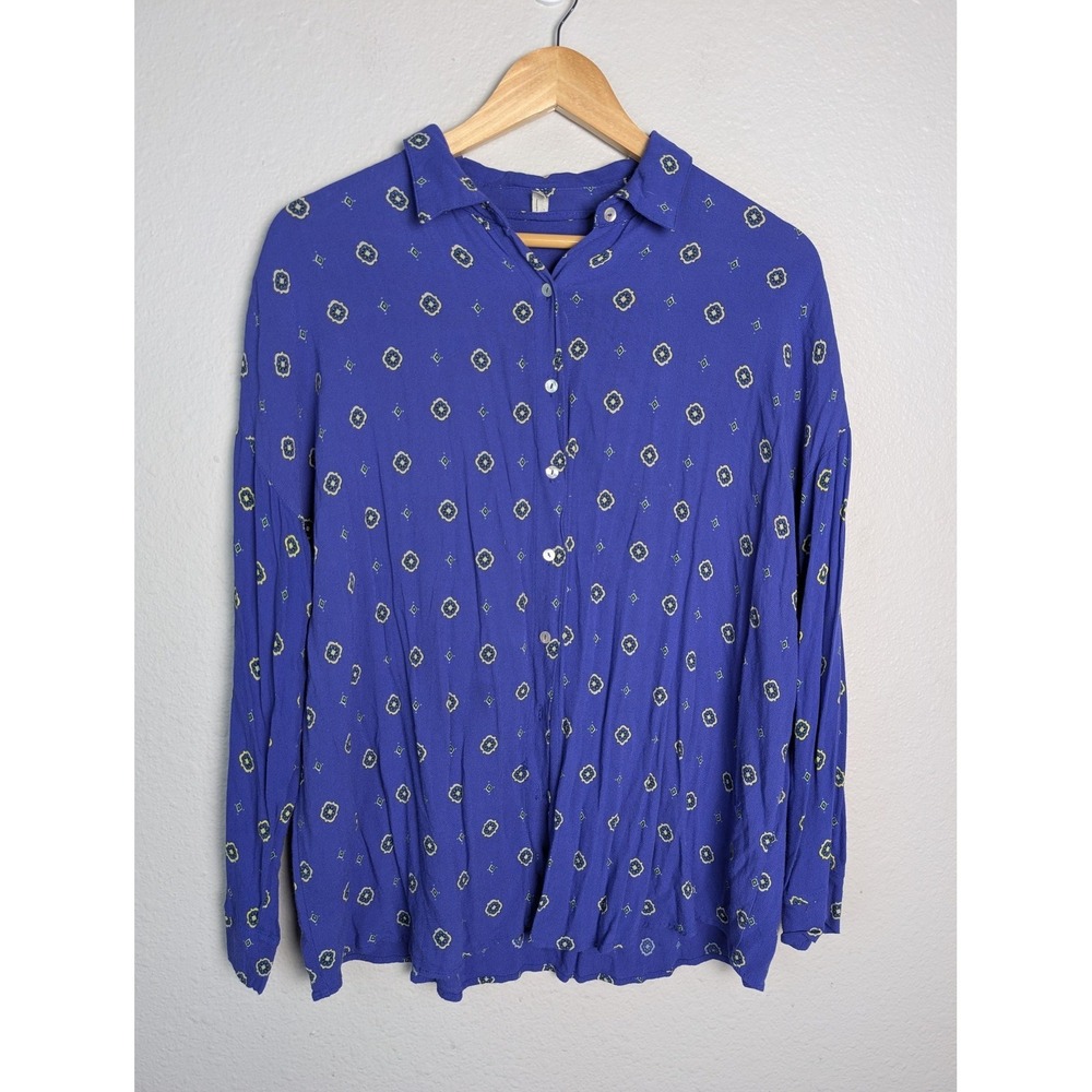 Free People Blouse XS Blue Geometric Button-Up Long Sleeve Rayon Lightweight